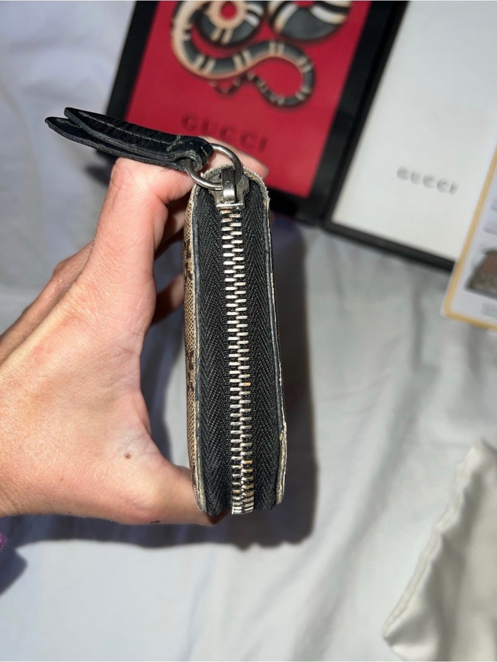 Gucci GG Supreme King snake Zip Wallet - Picture 8 of 10